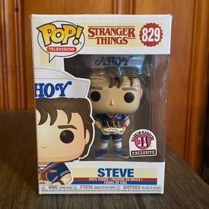 Stranger Things Steve Baskin Robin Exclusive 2019 Funko pop